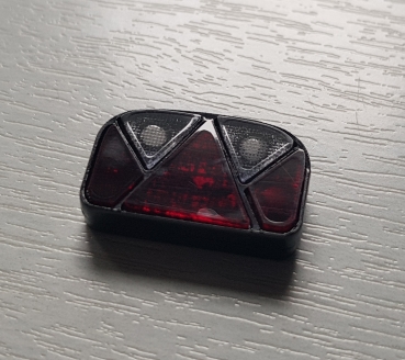 Preview: 1:10  1Paar 4 Kammer Rückleuchten für Anhänger etc.