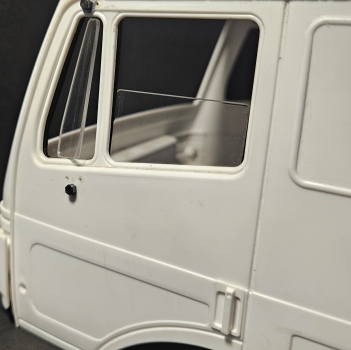 Tamiya Mercedes SK Seitenscheiben Set mit drehbaren Dreiecksfenstern