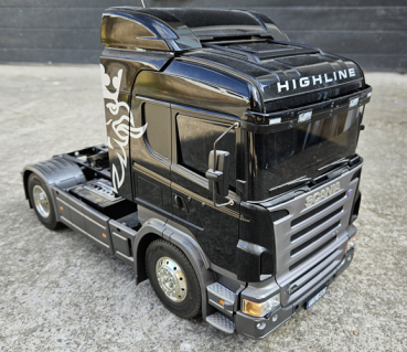 Preview: Tamiya Scania R 470, schwarz, Art. 56364, gebraucht, mit Fernbedienung