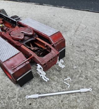 Preview: 1:14 Heck Zug / Schubstangen Halter Set für SLT´s