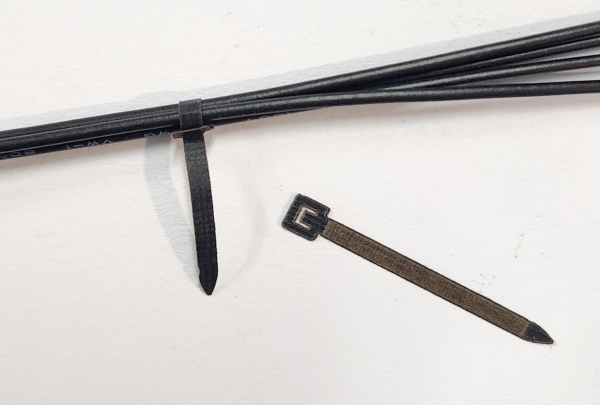 25er- Set Kabelbinder Attrappen