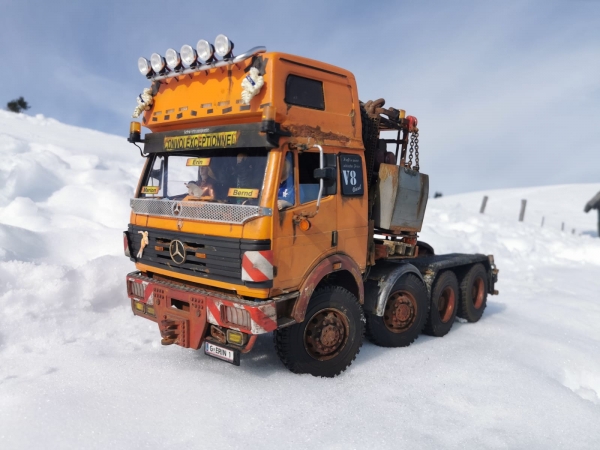 Bernd´s Mercedes NG SLT